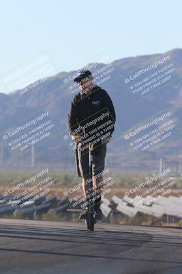 media/Oct-30-2025-Racers Edge (Thu) [[dabbdaf680]]/1-Around the Pits- Track Walk/